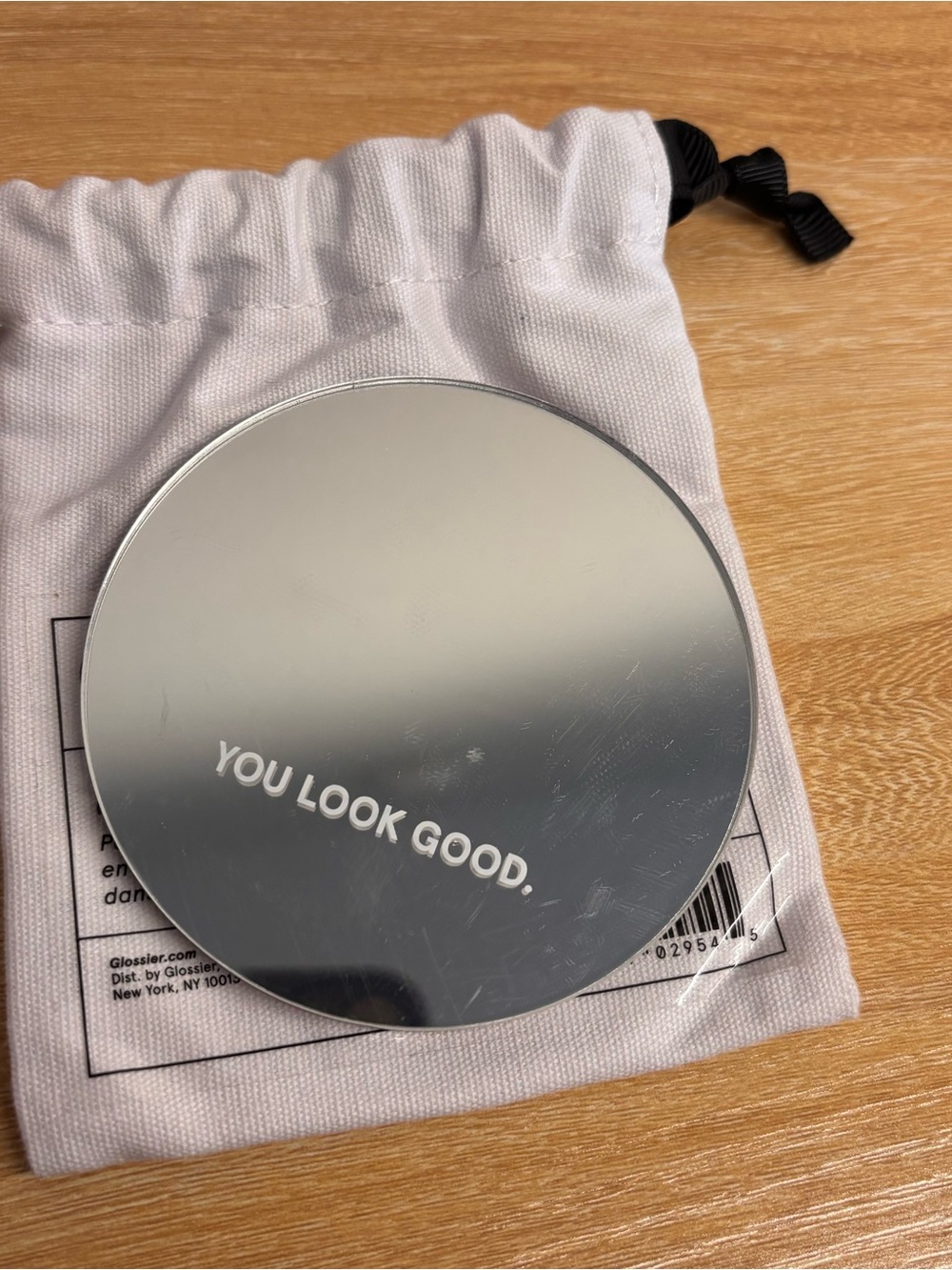 Glossier You look Good Compact Mirror